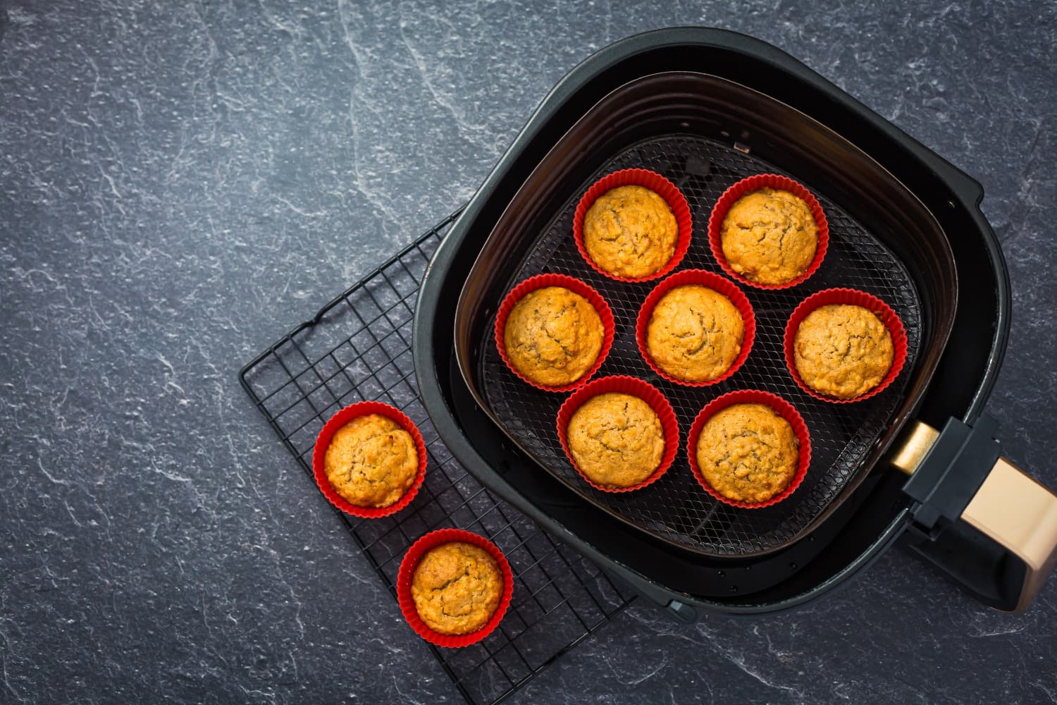 Airfryerda Pratik Haşhaşlı Limonlu Muffin Tarifi